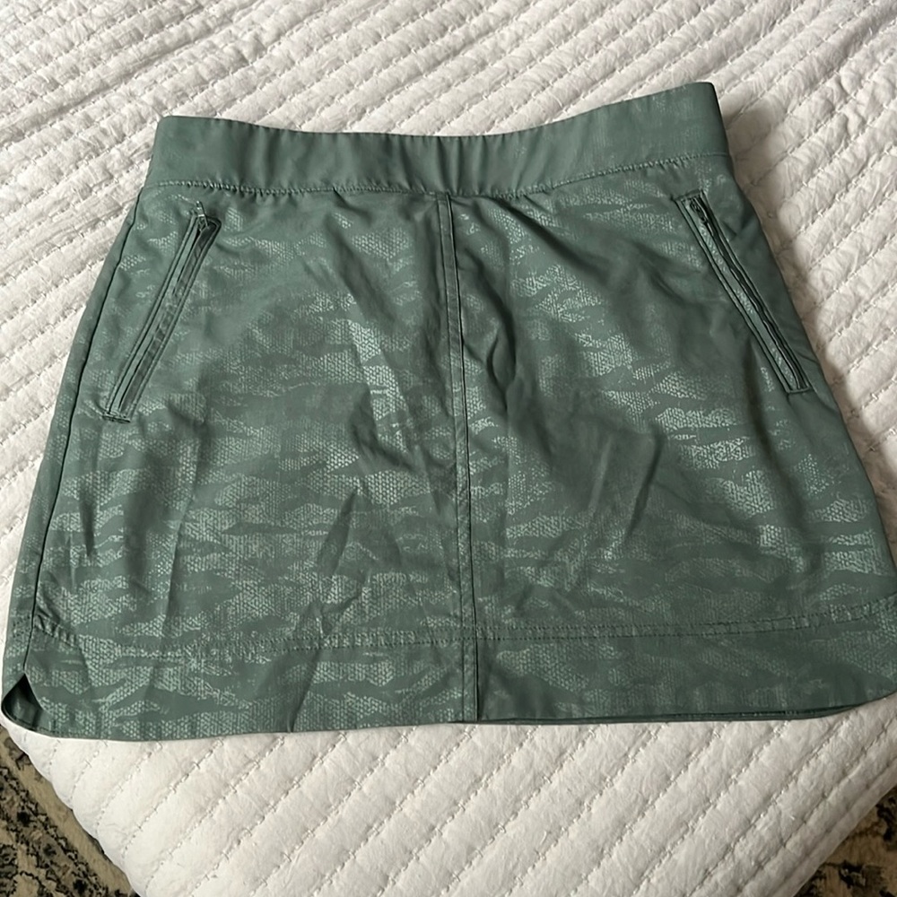 Orvis skirt with built in shorts